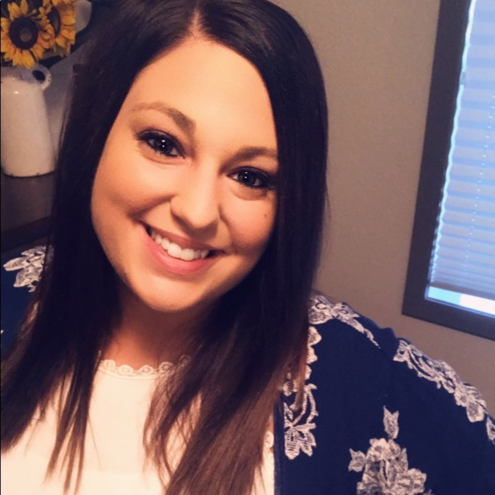 Meet your Posher, Alli